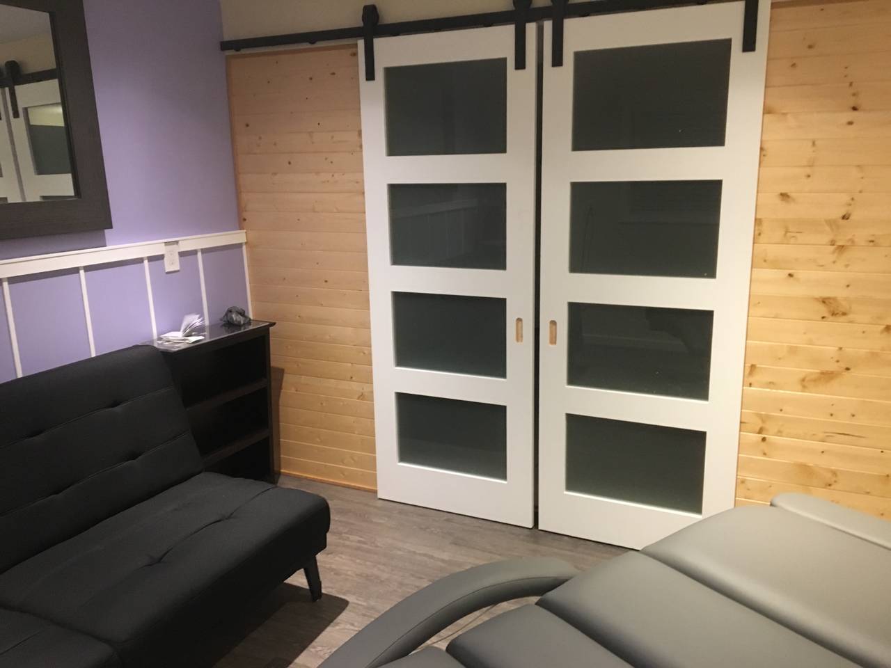 Barn doors and built-ins - after - barn doors