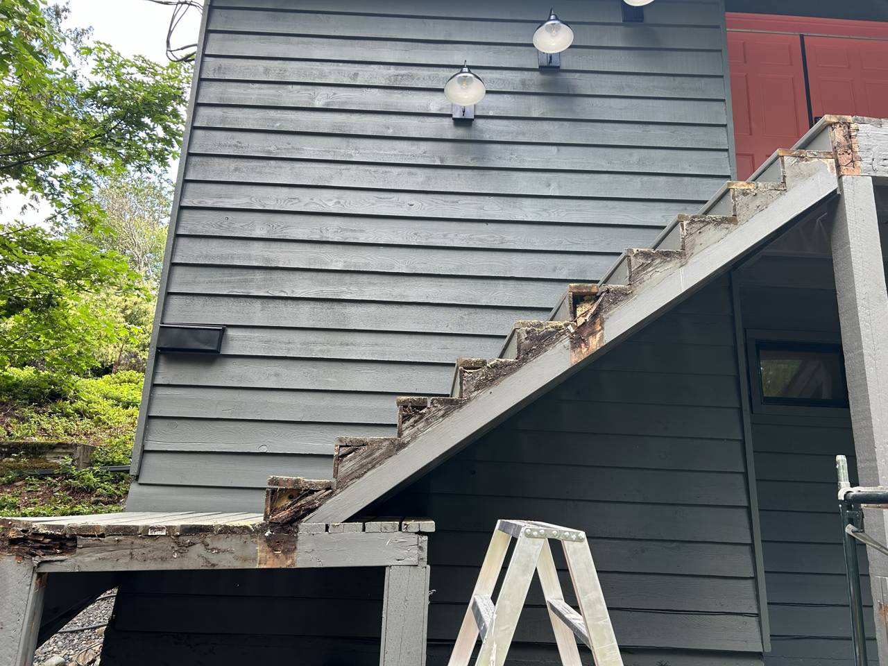 Exterior stairs and railings - before