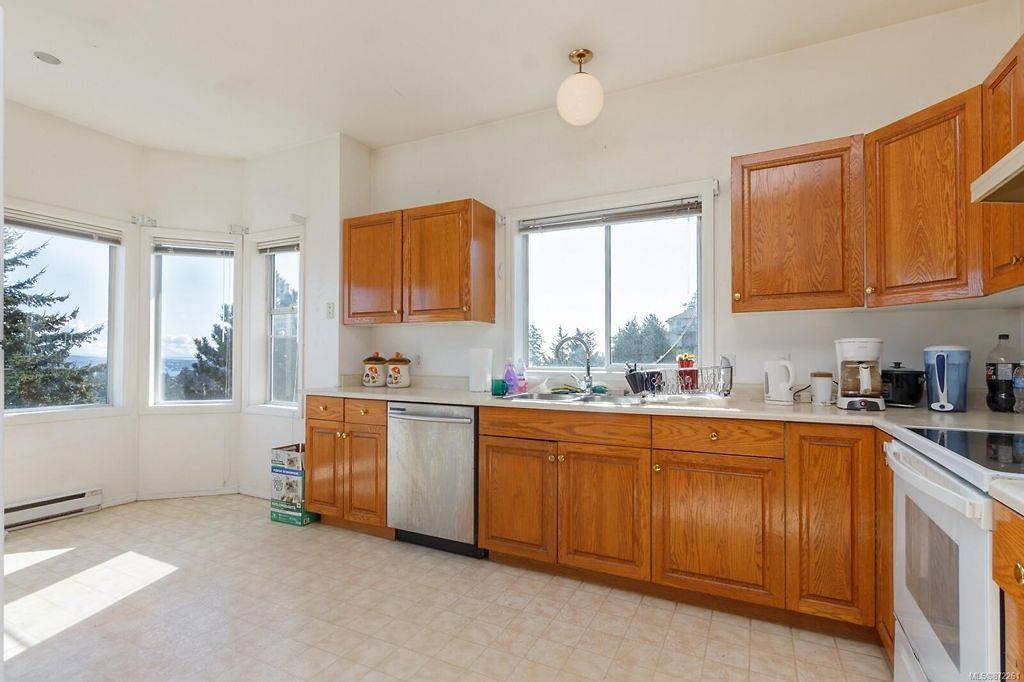 Kitchen renovation - before