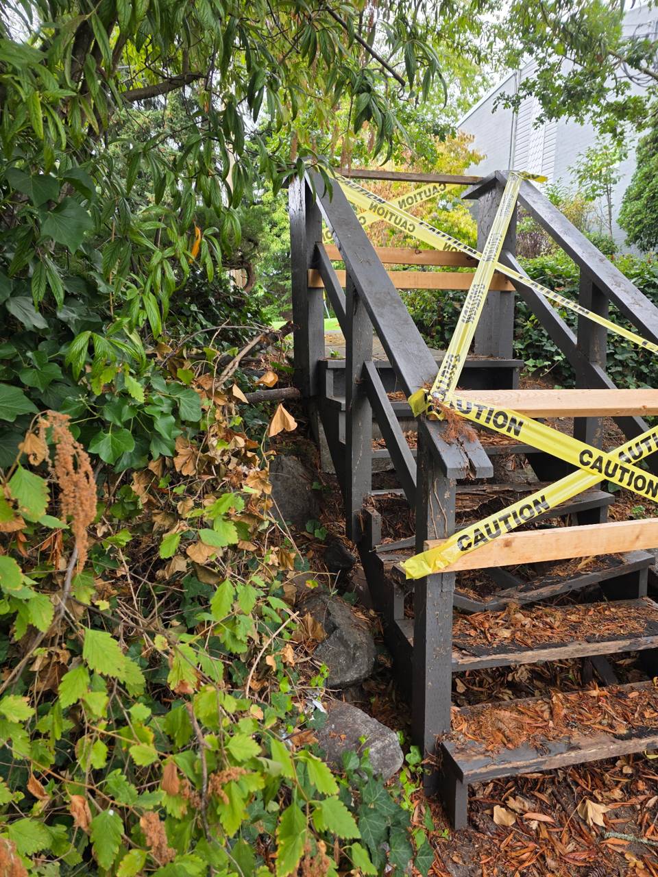 Staircase rebuild - before - another view