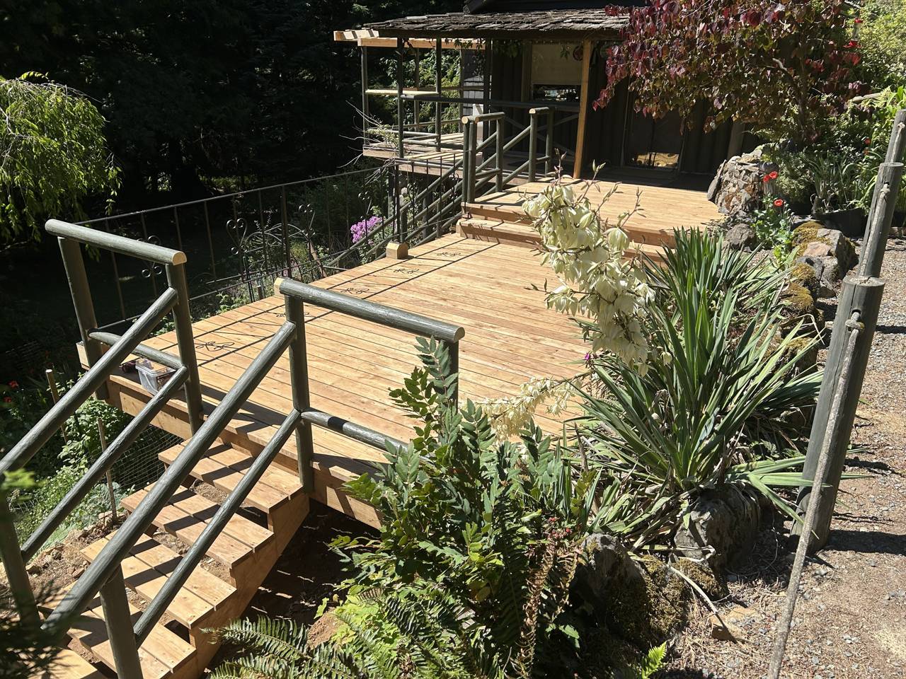 Side deck - after - another view